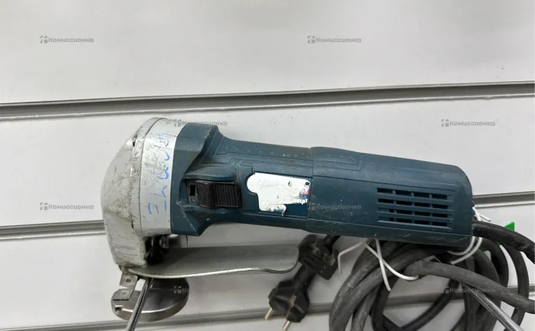 Листовые электроножницы BOSCH GSC 75-16