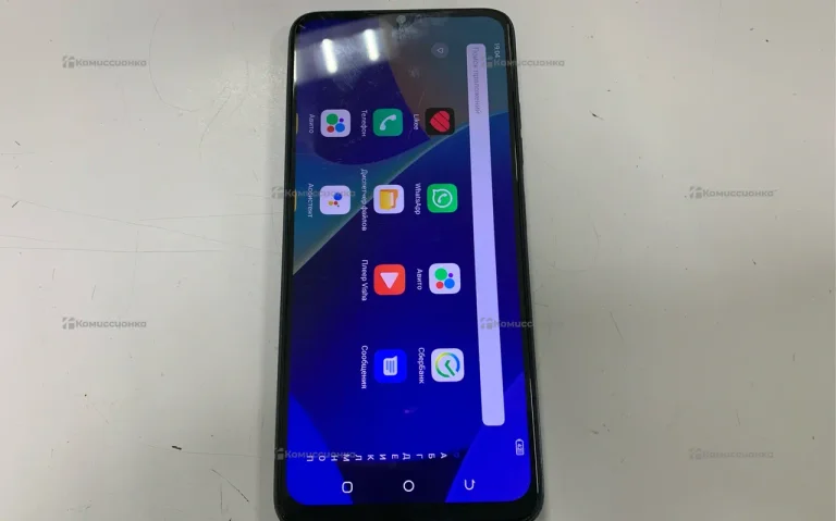 Tecno Spark 10C 4/64 ГБ