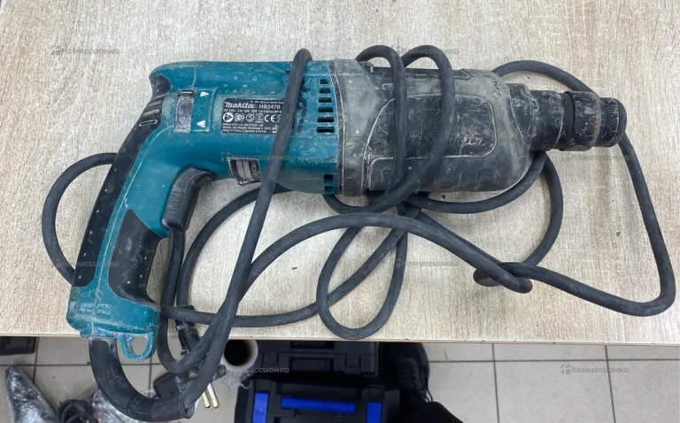 Перфоратор Makita HR2470 2021г