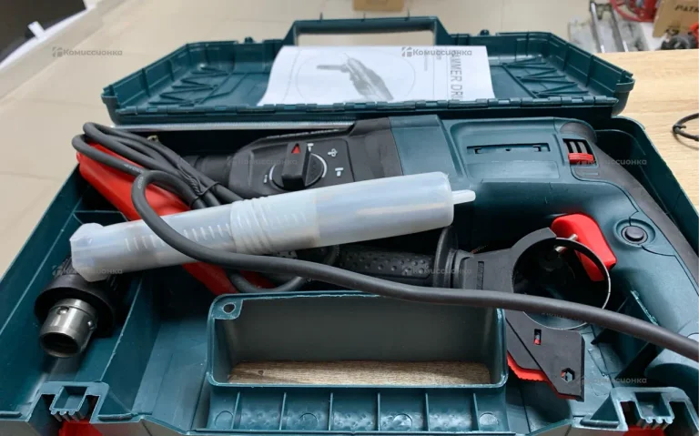 перфоратор зеленый