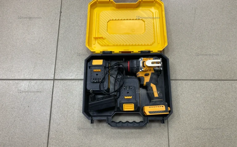 дрель шуруповерт Dewalt б/щ