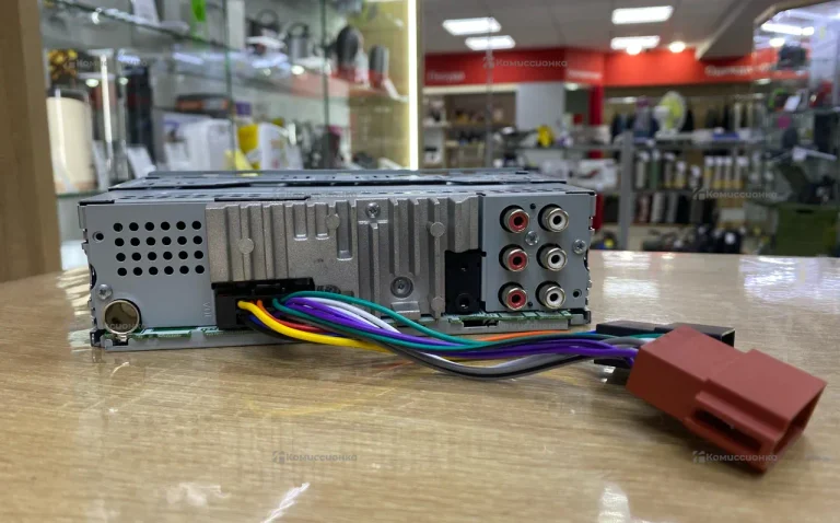 Автомагнитола  Pioneer MVH-S520BT