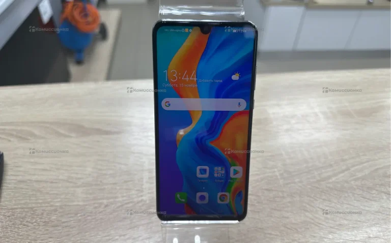 Huawei P30 lite 4/64 ГБ