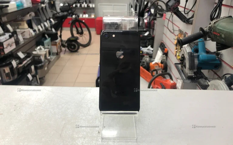 Apple iPhone 8 2/64 ГБ