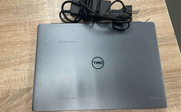 Ноутбук  Dell Vostro 5490
