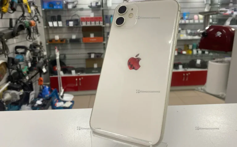 Apple iPhone 11 4/128 ГБ
