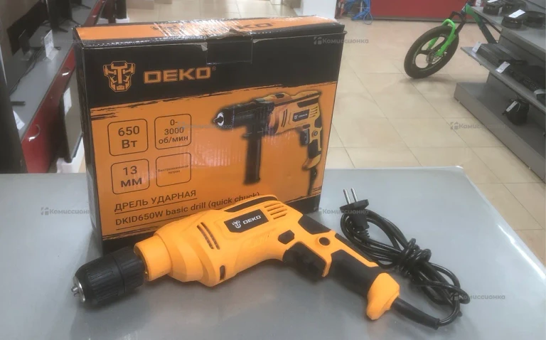 Дрель ударная DEKO DKID650W
