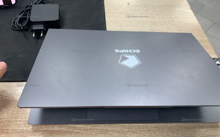 Ноутбук  Echips XPS15U57-1