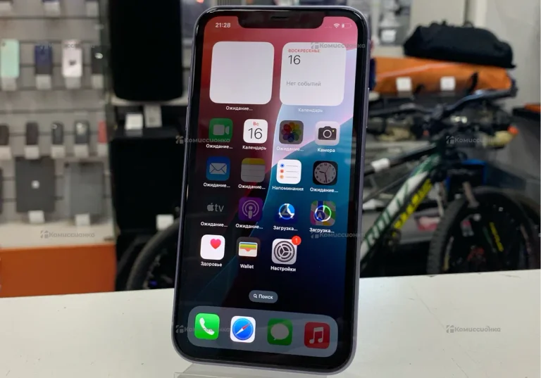 Apple iPhone 11 4/64 ГБ