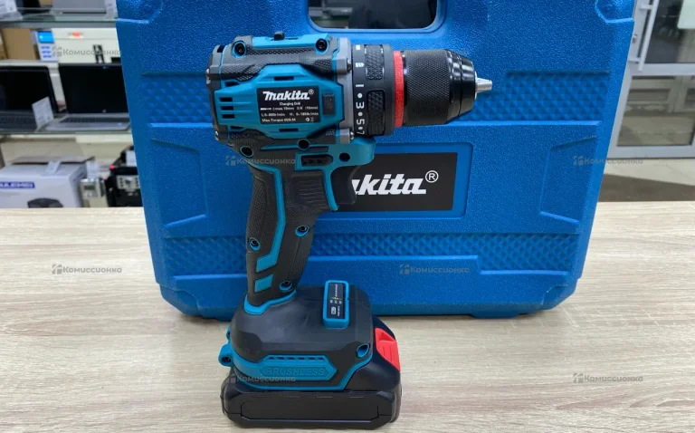 Дрель-шуруповерт безщет. Makita 65NM+насадки