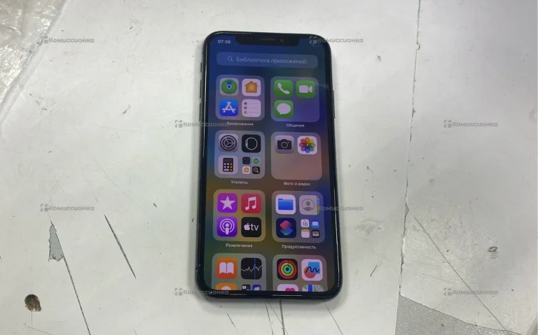 Apple iPhone X 64ГБ