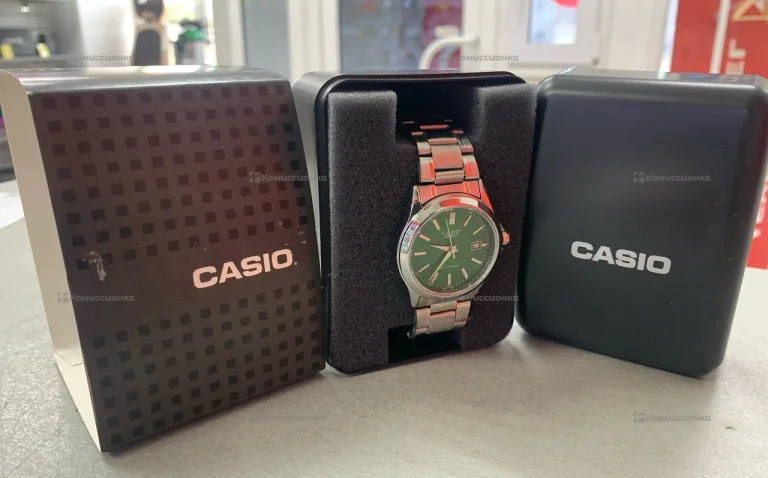Часы  Casio 1