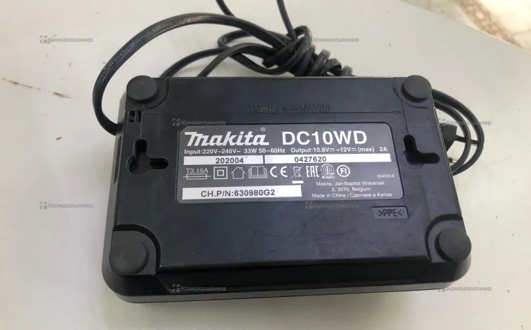 Зарядное устройство makita DC10WD