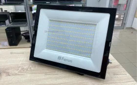Светодиодный прожектор Feron LL-924 IP65 200W