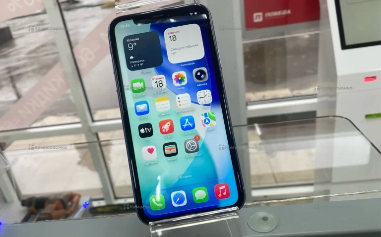 Apple iPhone 11 4/128 ГБ