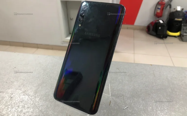 Samsung Galaxy A50 4/64 ГБ