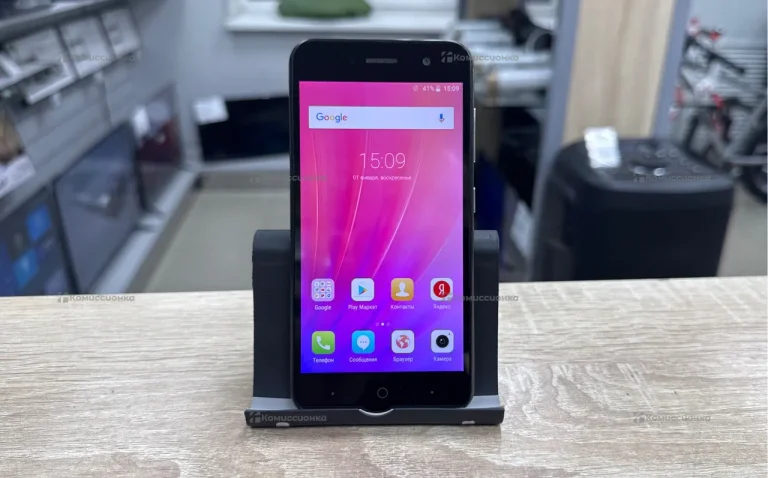 ZTE Blade A520 2/16 ГБ