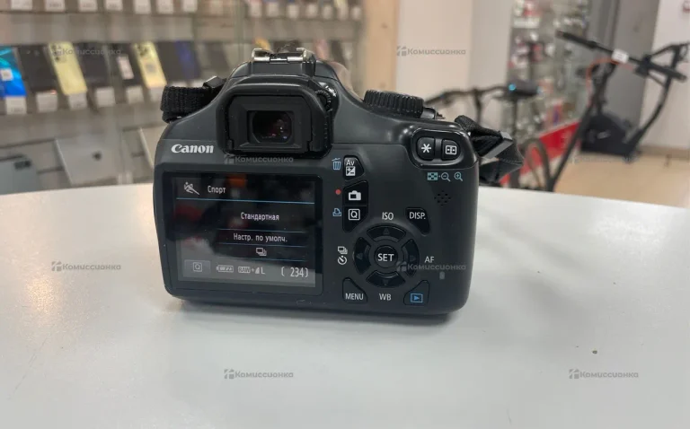 Фотоаппарат  Canon EOS 1100D