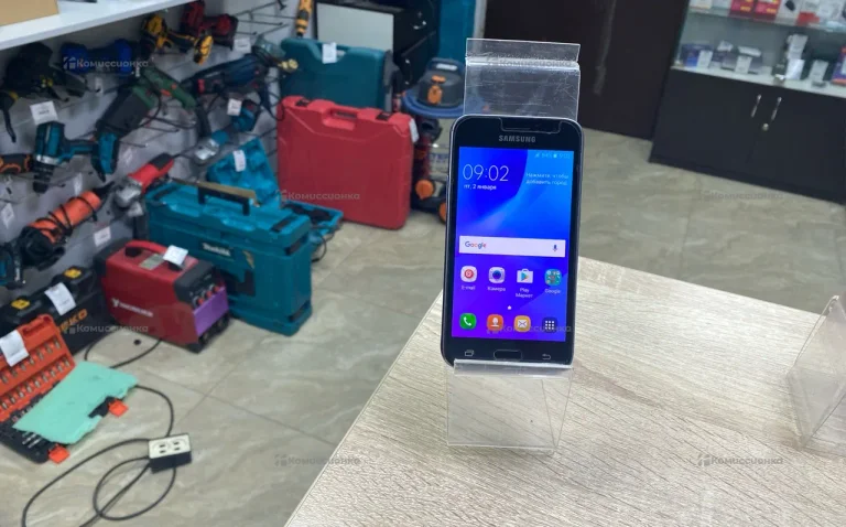 Samsung Galaxy J1 8Gb (2016)