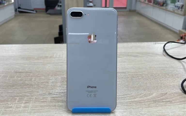 Apple Apple iPhone 8 Plus 64 GB