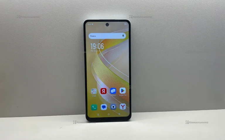 Infinix Smart 8 4/128 ГБ