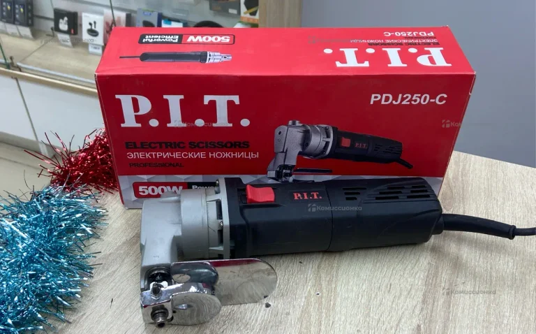 Ножницы по металлу электрические  P.I.T PDJ250-C