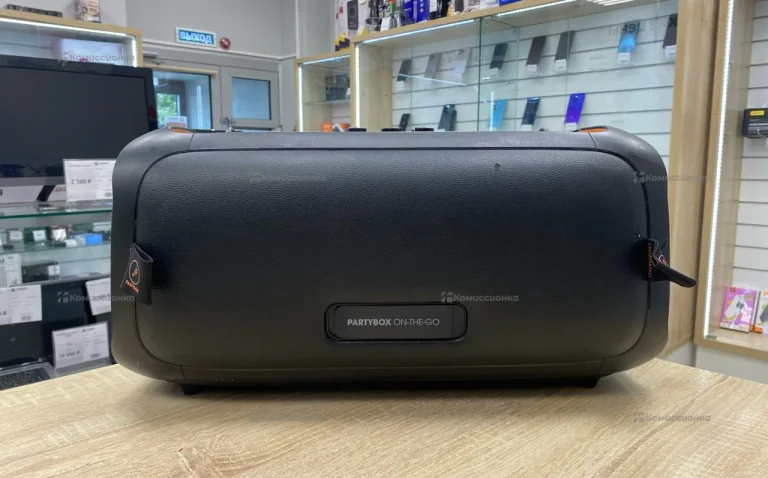 Колонка JBL PartyBox On-The-Go