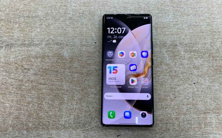 Tecno Camon 30S 6/128 ГБ