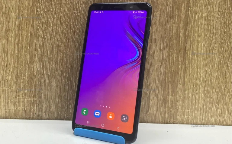 Samsung Galaxy A7 (2018) 4/64Gb