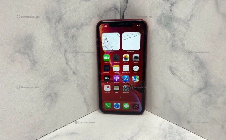 Apple iPhone XR 3/64 ГБ