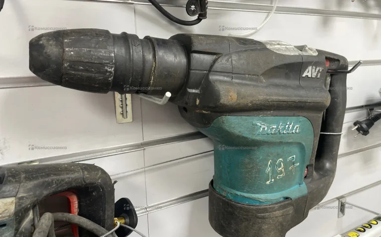 Перфоратор makita HR4510C