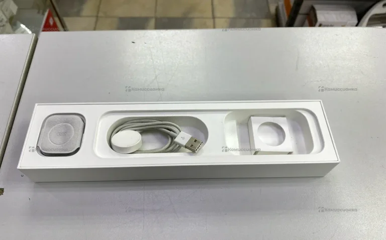 Часы Apple Watch Series 4