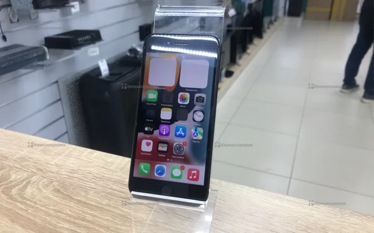 Apple iPhone 7 2/32 ГБ