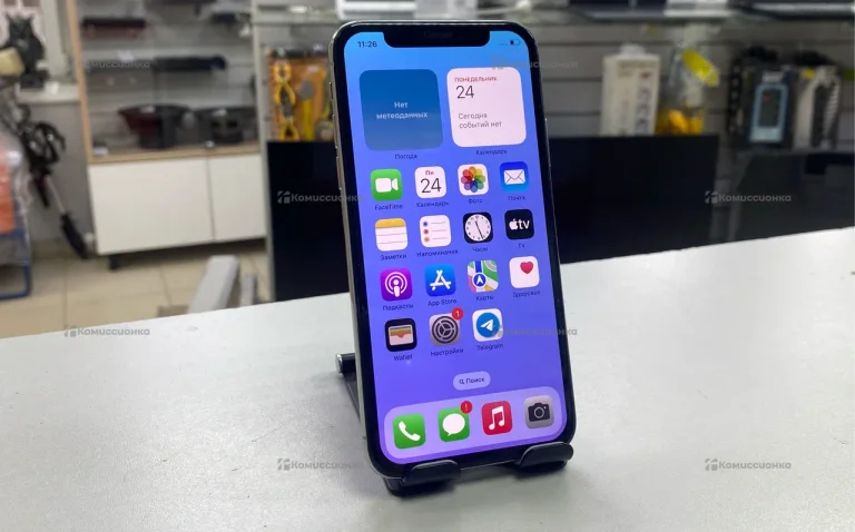 Apple iPhone X 3/256 ГБ