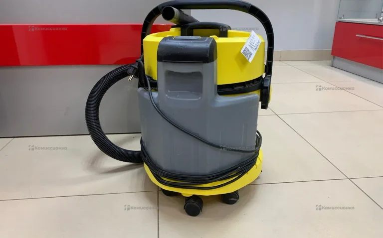 Пылесос  Karcher SE4001