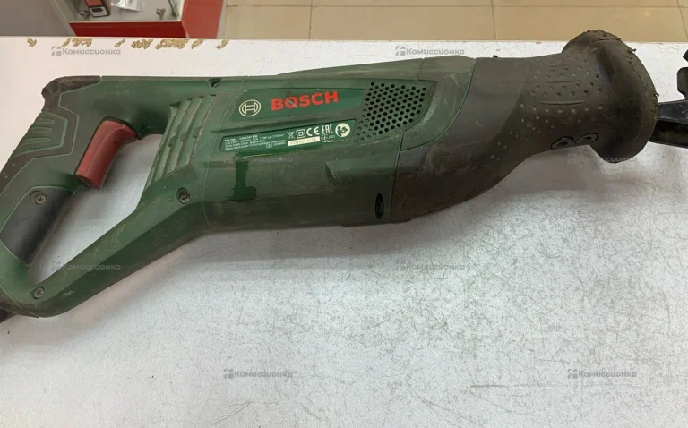 Пила Bosch PSA 700 E