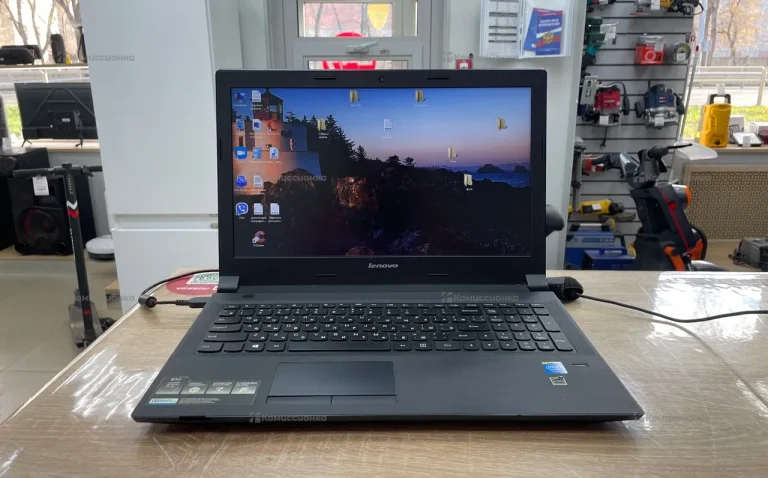 Ноутбук  Lenovo G50-30