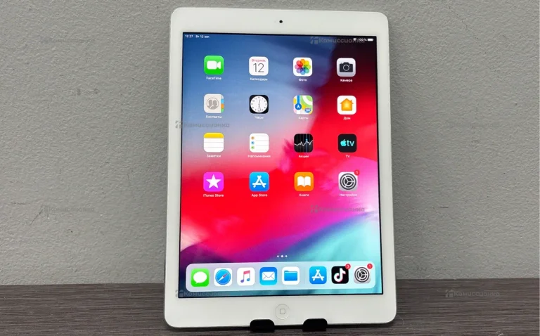 Планшет Apple IPad Air 16GB WiFi