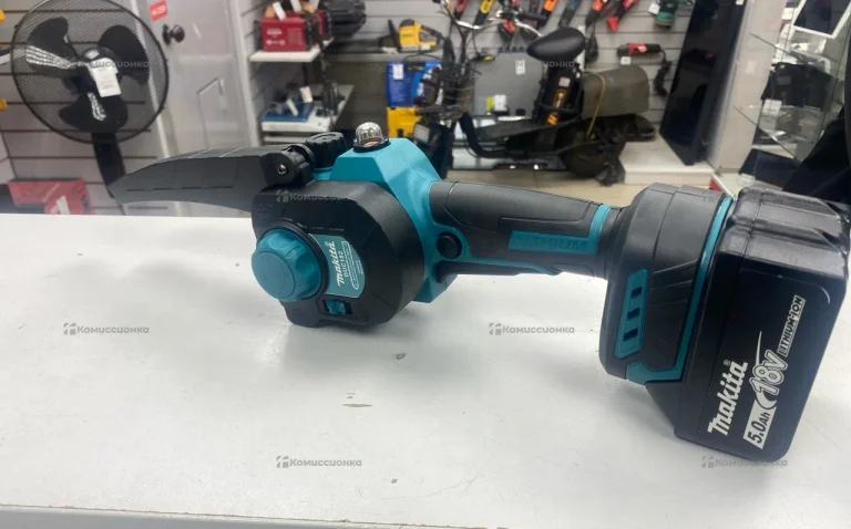 аккумуляторная пила Makita duc182