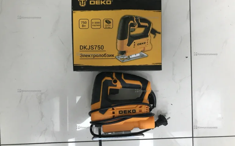 Лобзик сетевой DKJS750