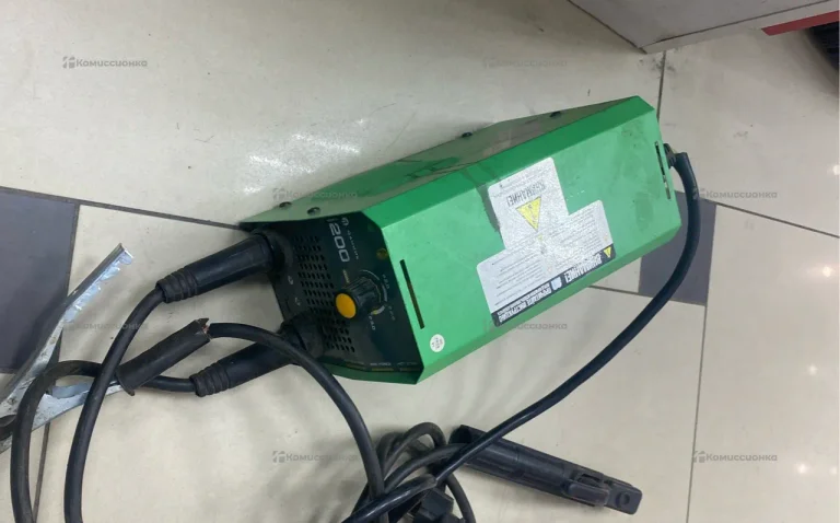 Сварочный аппарат Дачник 200