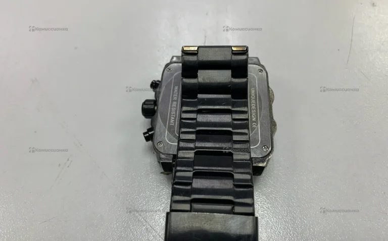 Часы Tubular 5605