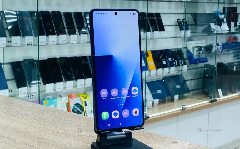 Samsung Galaxy Z Flip7 12/512 ГБ