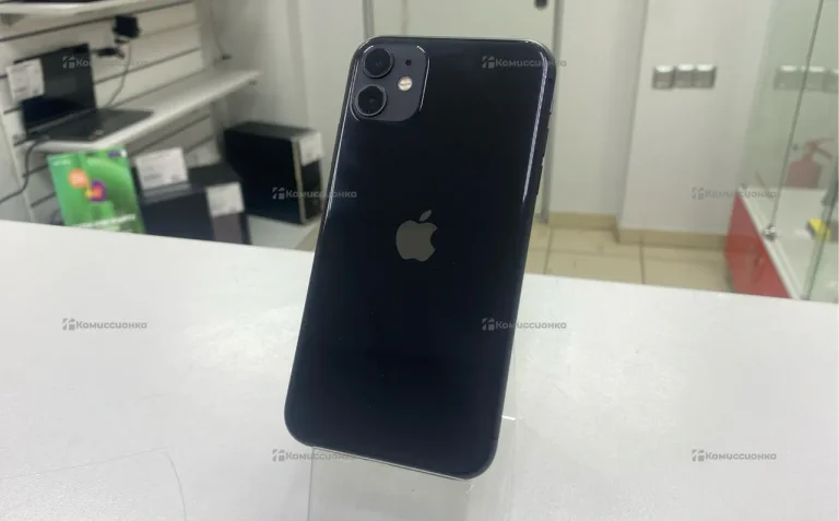 Apple iPhone 11 4/64 ГБ