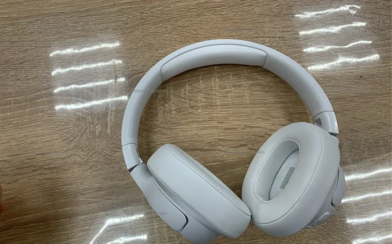 Наушники  JBL TUNE720BT