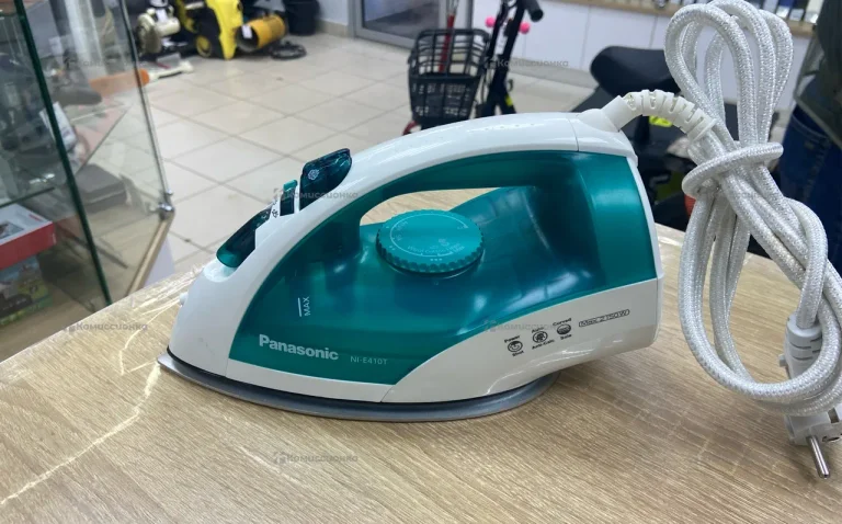 Утюг Panasonic