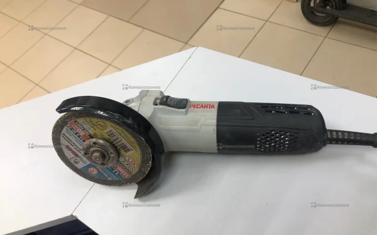 Углошлифовальная машина Ресанта УШМ-125/900