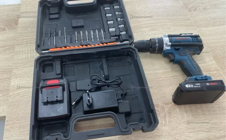 шуруповерт Bosch brushless drill