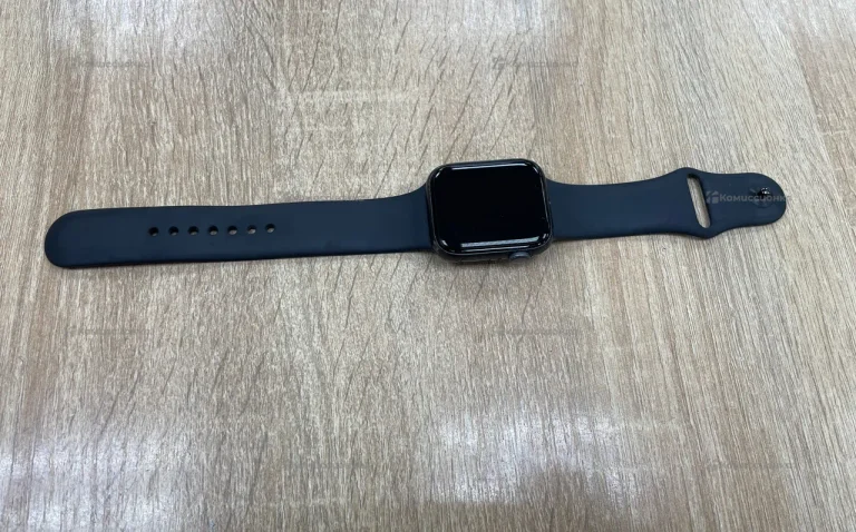 Часы  Apple Watch 6 44mm