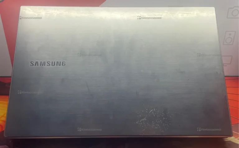 Ноутбук Samsung NP300V5A
